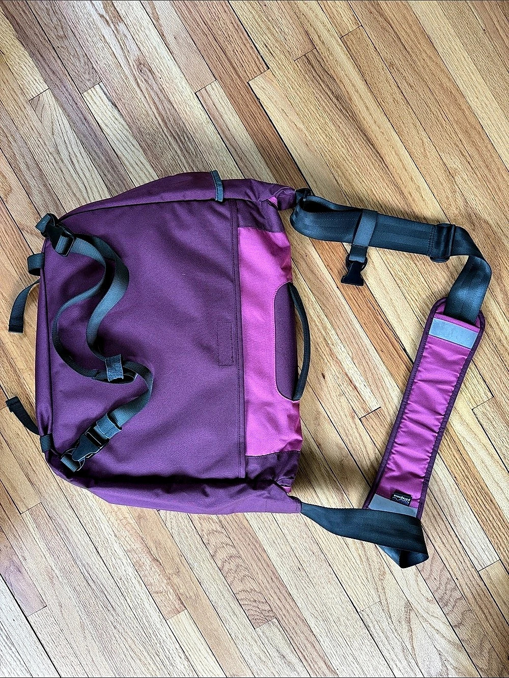 Patagonia Half Mass Messenger Bag - Picture 2 of 7
